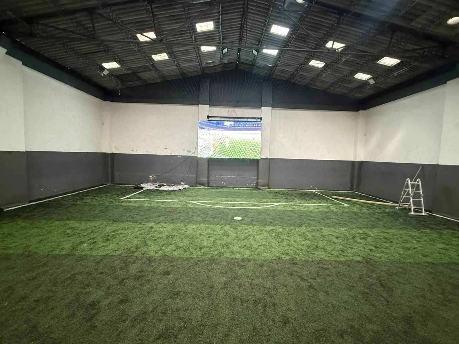 Cancha sintética techada